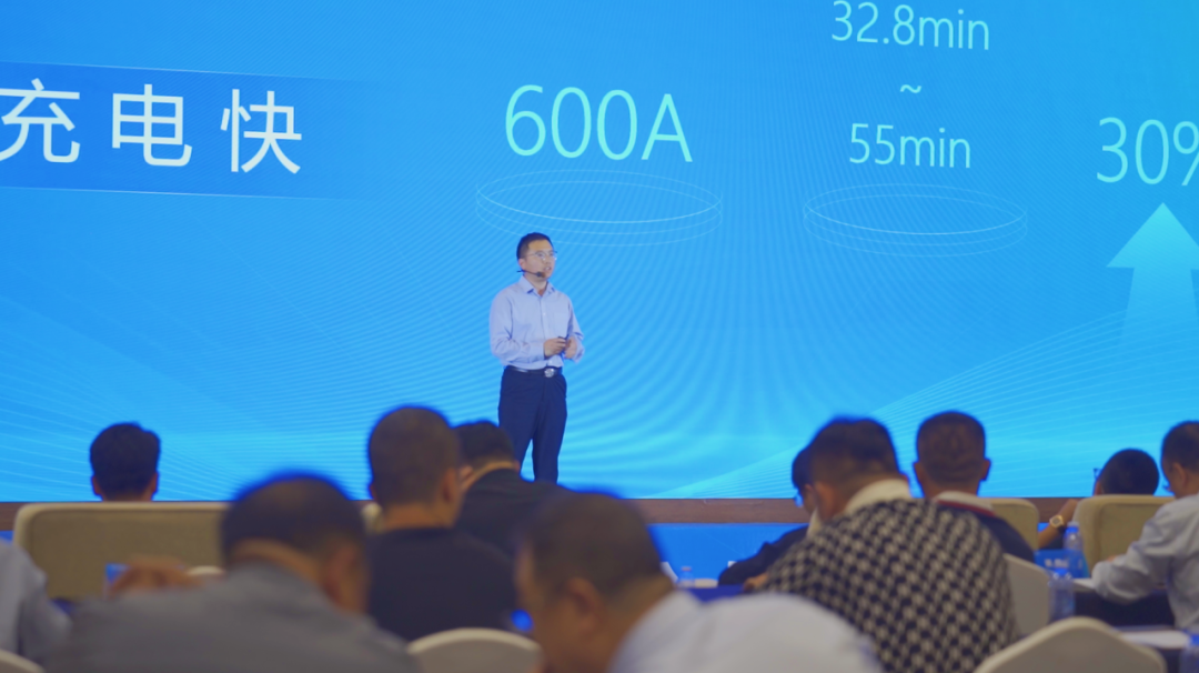 首站告捷!宇通礦用裝備十城百礦價(jià)值共享活動(dòng)走進(jìn)鄂爾多斯 首站告捷!宇通礦用裝備十城百礦價(jià)值共享活動(dòng)走進(jìn)鄂爾多斯